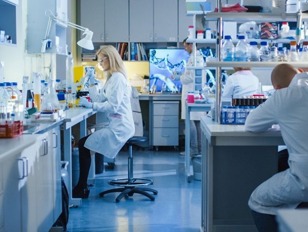 doctors working in lab